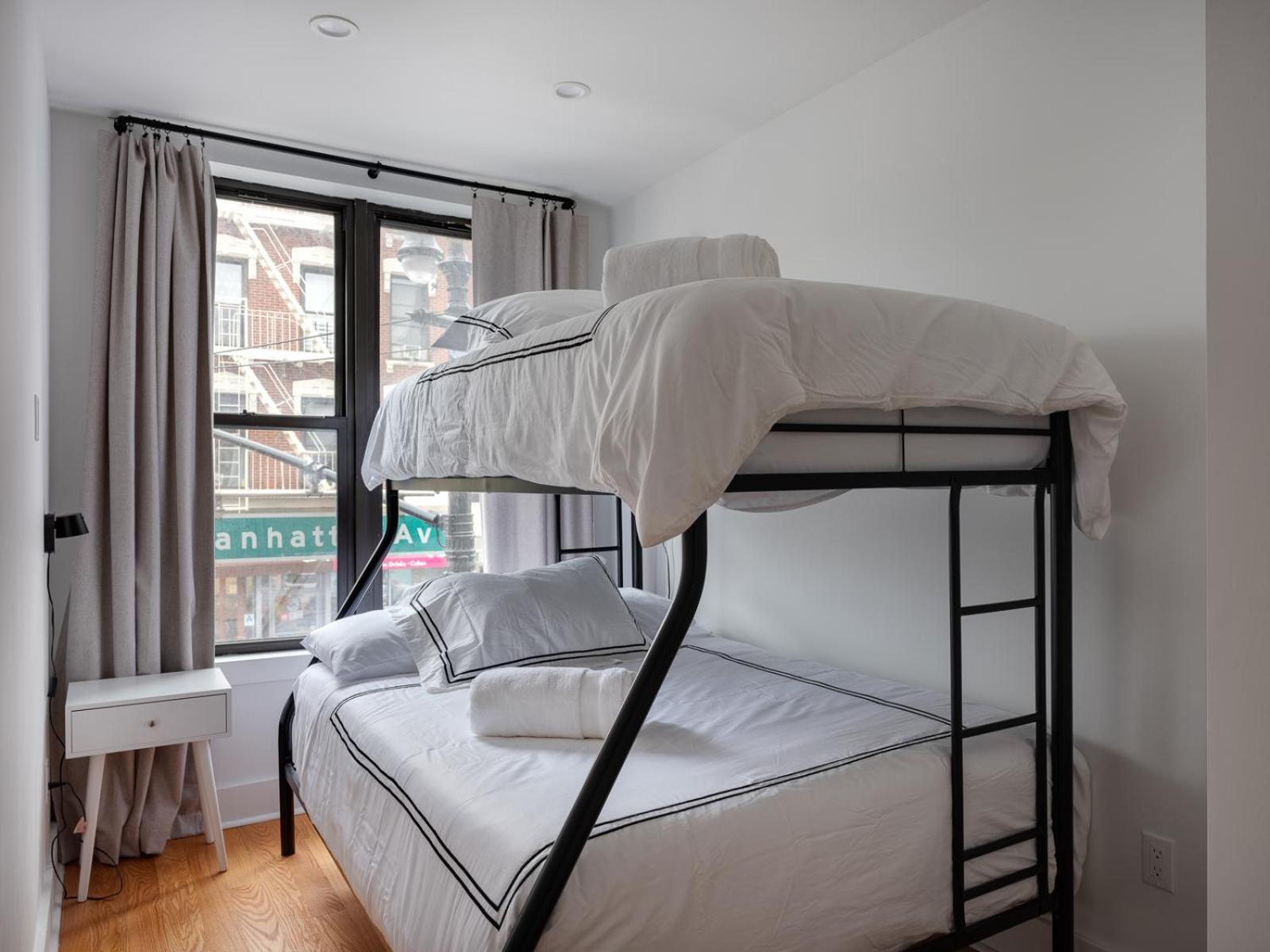 Three Bedroom Brooklynite Suite! Nueva York Exterior foto